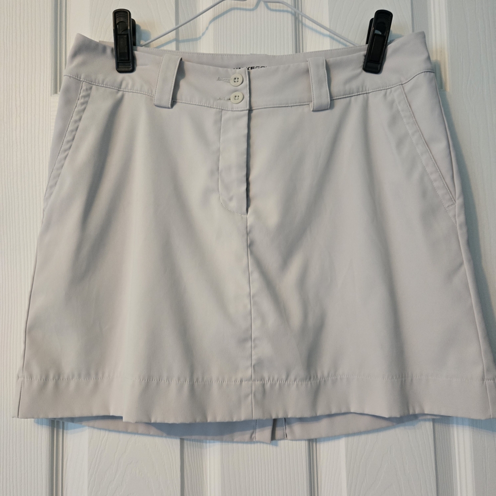 Nike Golf Dri-FIT Skort in Light Tan